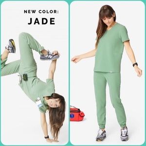 FIGS Scrub Set in Jade